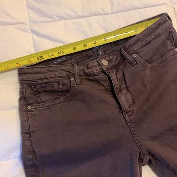NYDJ, great condition, size 8, AMO SKINNY, lift-tuck technology, brown - Picture 11 of 13